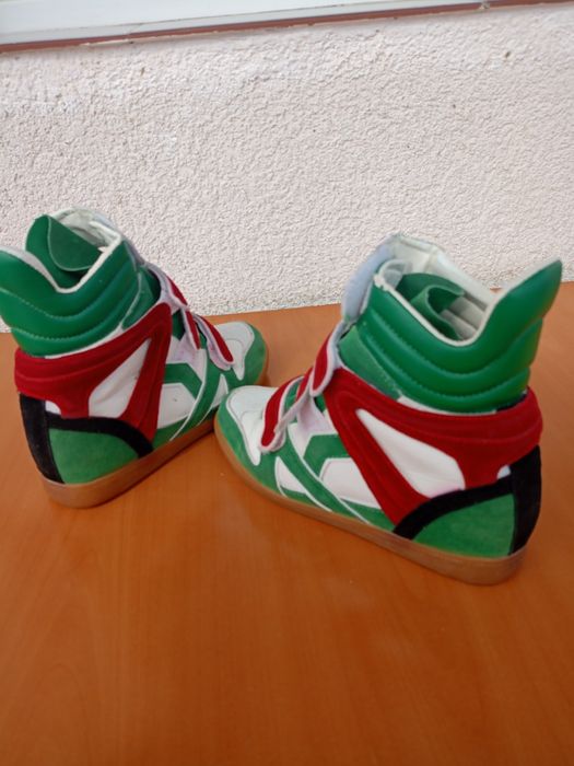 Vând ghete sport,dama, produs de calitate mărimea 38.