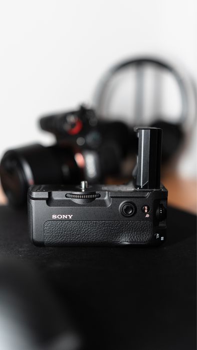 Grip Sony VG-C3EM pentru A7III/A7RIII/A9