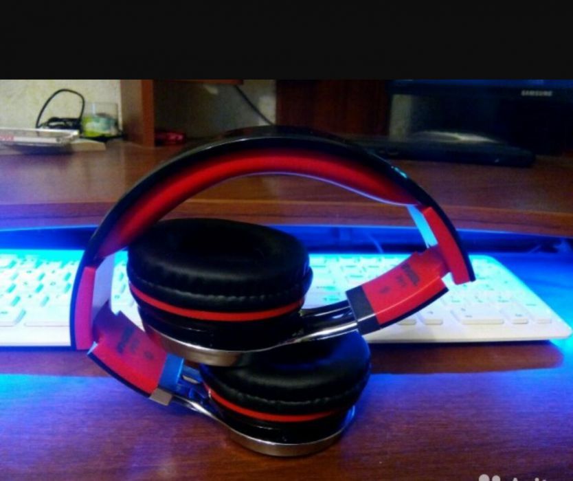 Căști stereo cu cablu
