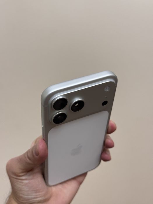 Iphone 17 Pro Max. 256гб. 100%