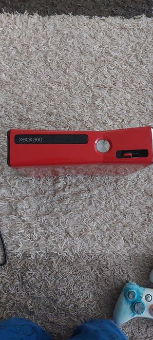 Vand xbox 360 in stare impecabila