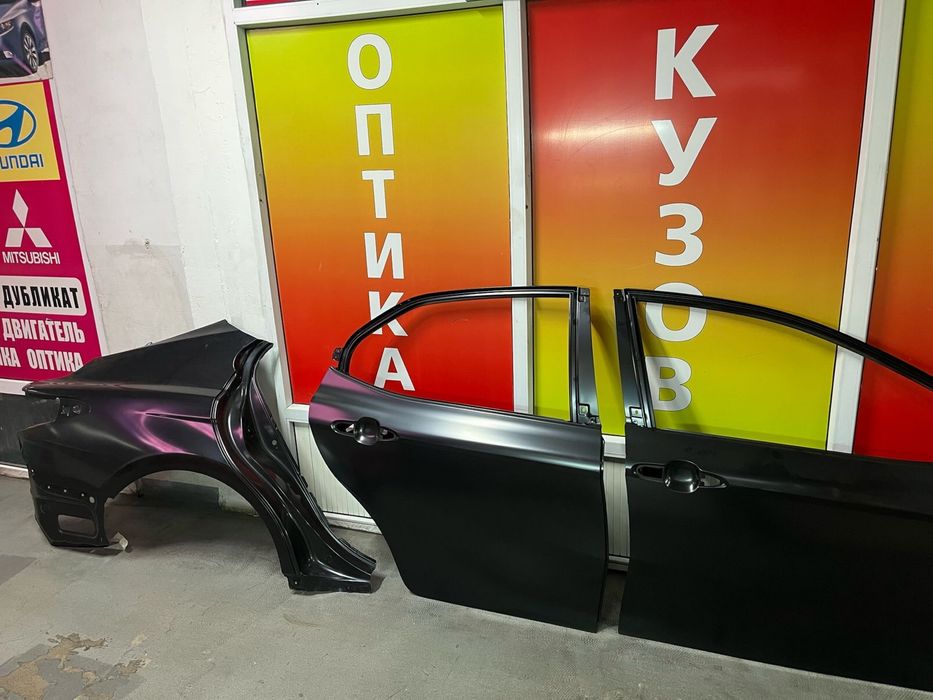 Двери на Camry 70