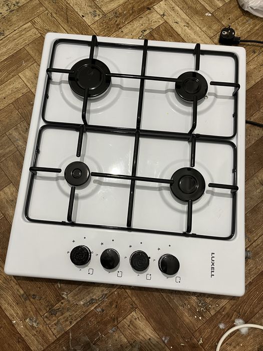 Газ плита в хорошем сост