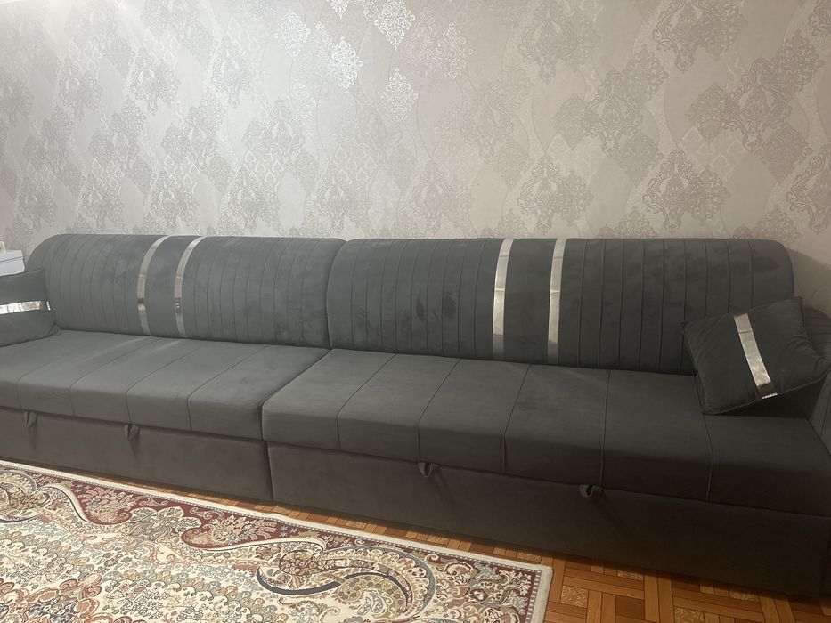 Диван для гостинный , в хорошом состоянии