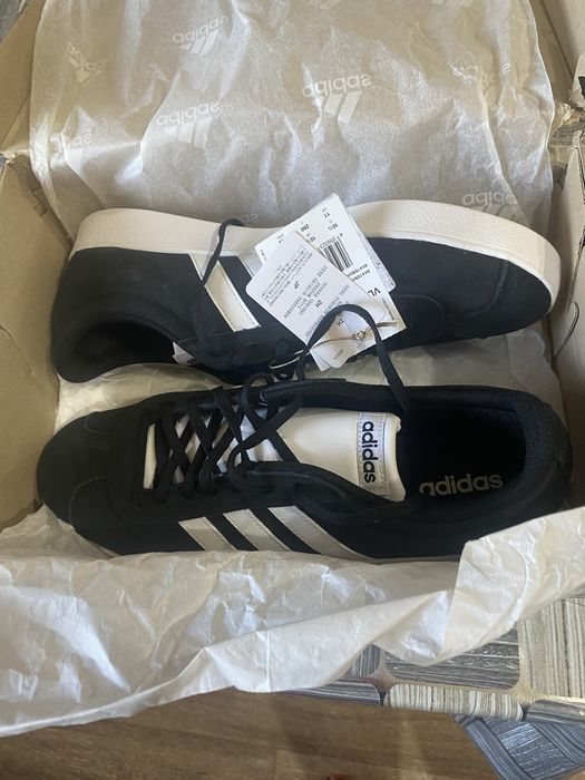 Продам мужские кросовки новые