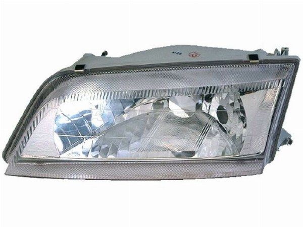 Фара Nissan Cefiro