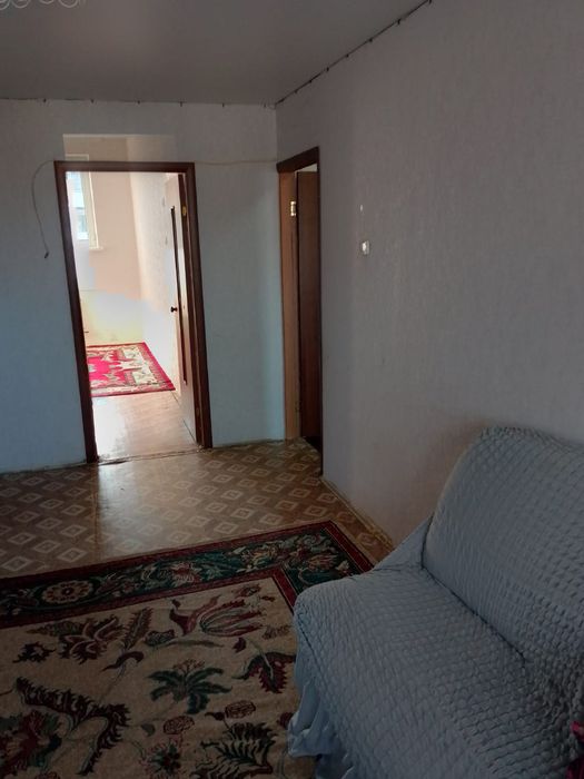 Сдается 2 комнатная на 7 микрайоне