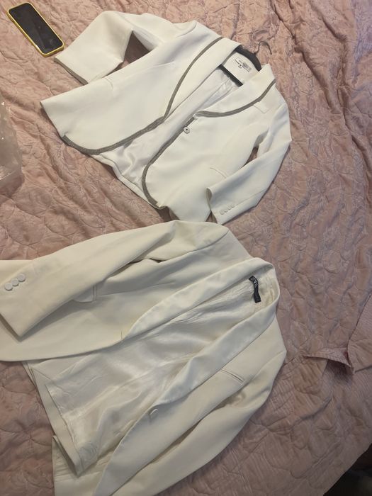Продаються пиджаки zara