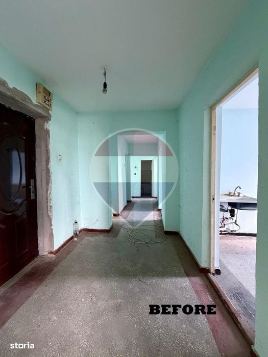 Apartament cu 3 camere de vânzare în zona Brailei