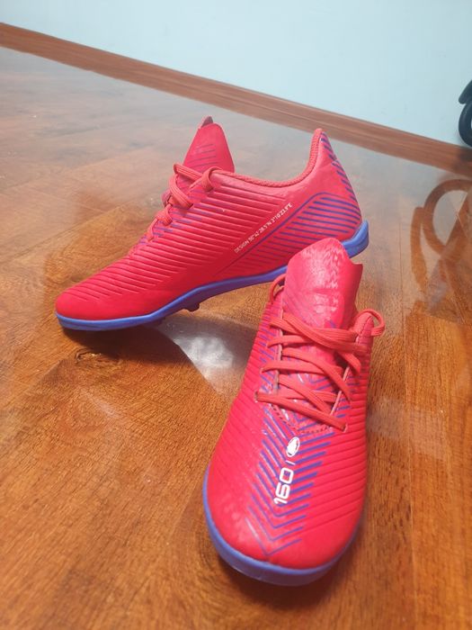 Incaltaminte fotbal