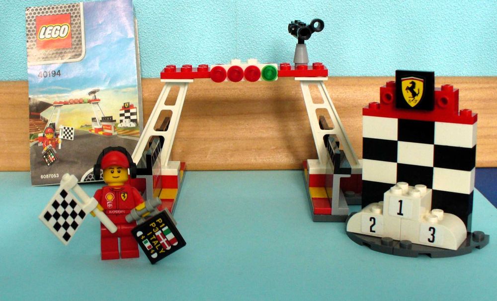 Lego Ferrari Shell V-Power® -2 серии колички+бензиновоз+аксесоари и МФ