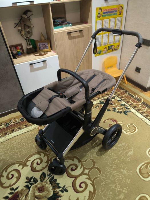 Классная коляска 2 в 1