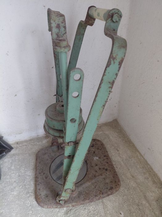 Ретро затварачка за буркани, котлон на бензин/газ