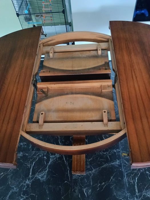 Vand masa lemn masiv extensibila cu 6 scaune