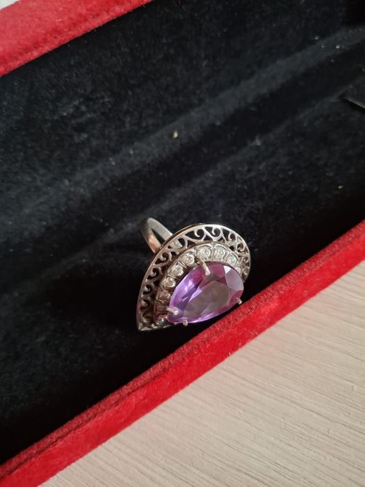 Серебряное кольцо