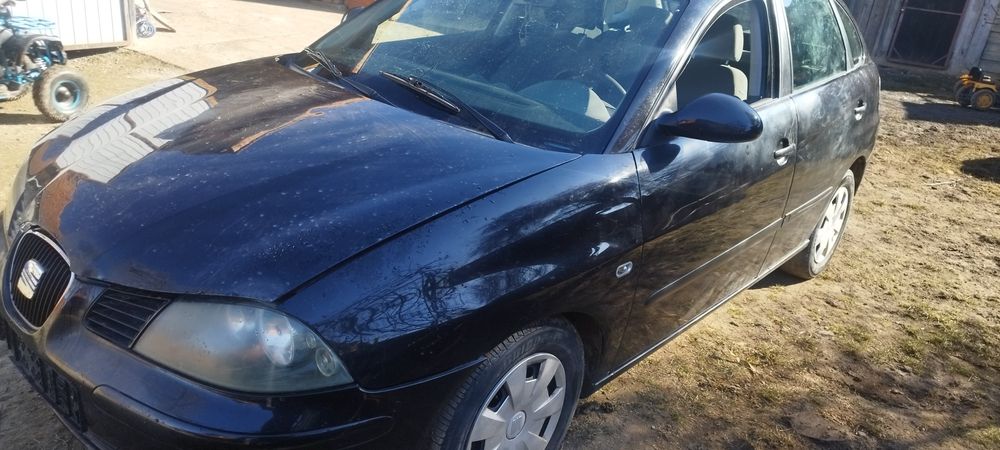 Mazda 3 si Seat Ibiza