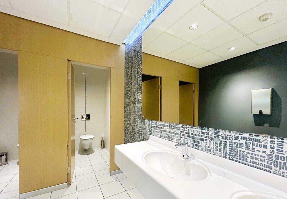 Дава се под наем Офис в София, Полигона - 650 кв.м за 9271.29 € - Снимка #8