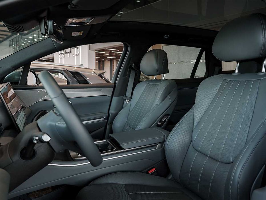 BYD Atto 8 Flagship FWD DM-i