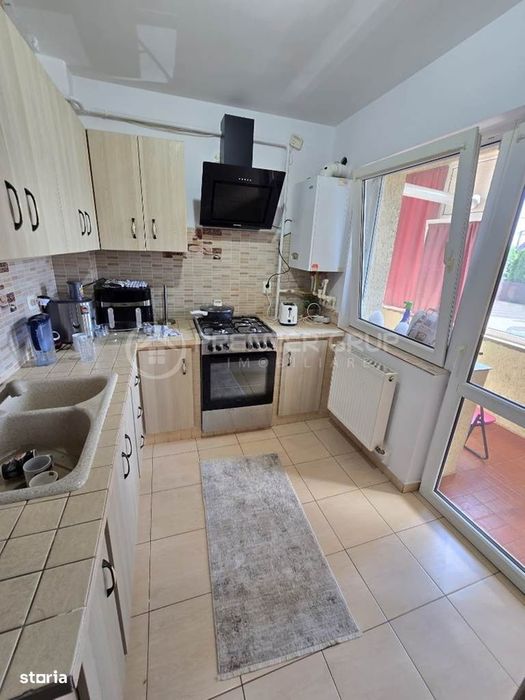 ETAJ 1! PARCARE! Apartament 3 camere 64mp, CUG, centrala, AC, balcon