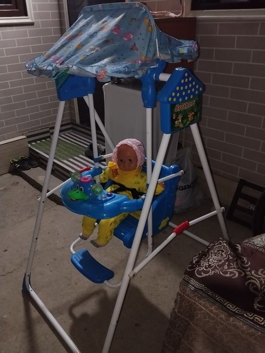 Продам качели для ребенка