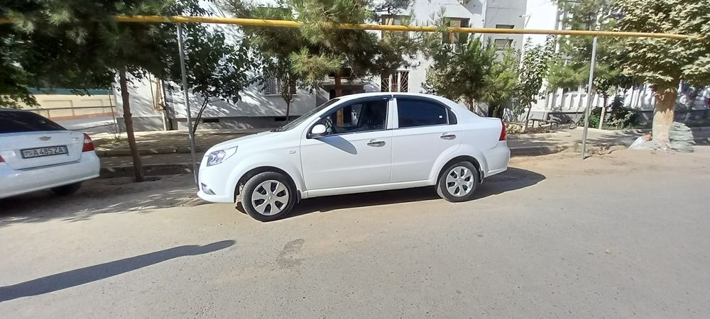 Яхши холатдаги нексия 3 сотилади холати зур