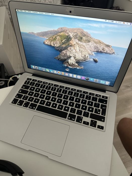 Macbook Air A1466 baterie noua