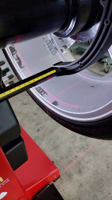 CORGHI - EM 9580 LaserLine  - Баланс машина за гуми на леки автомобили