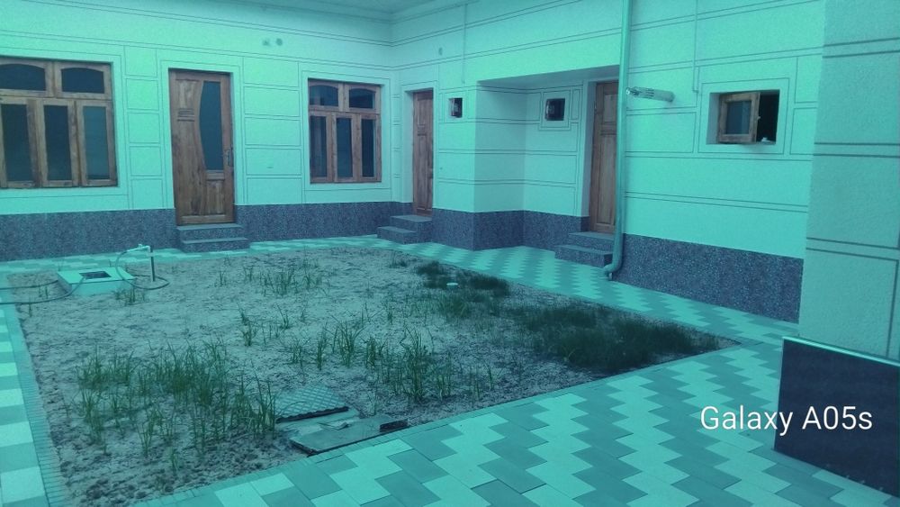 Uy sotiladi! Qibrayda