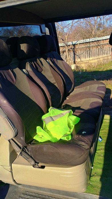 Mașina VW T5 de vanzare