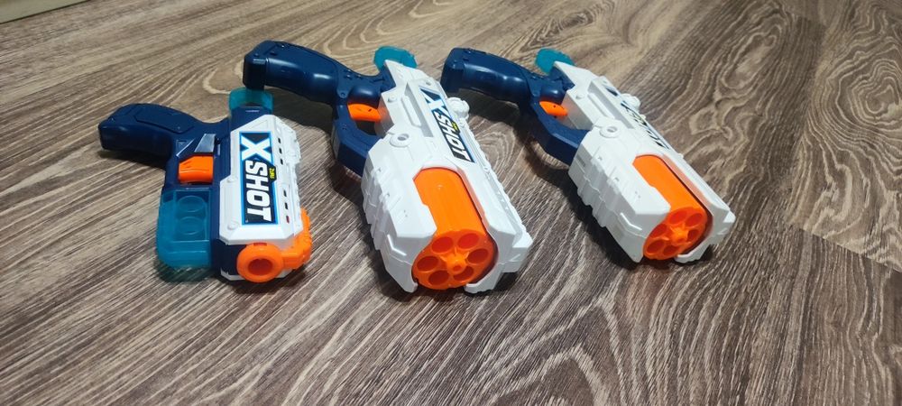 Игрушечный пистолет