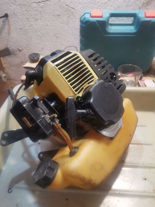 Мотопед двигател 40 куб. 2Т