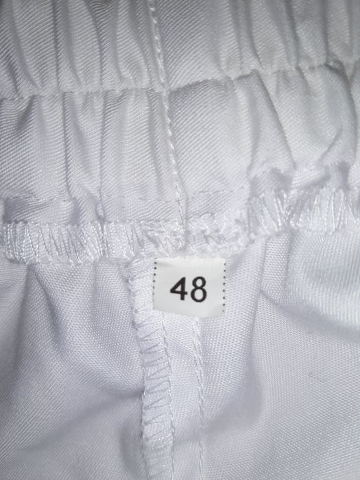 Pantaloni albi,  costum medical, nr. 48