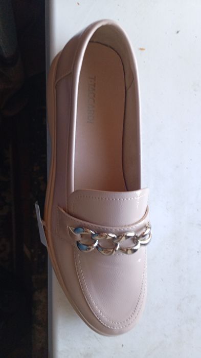 Продам новые обувь срочно