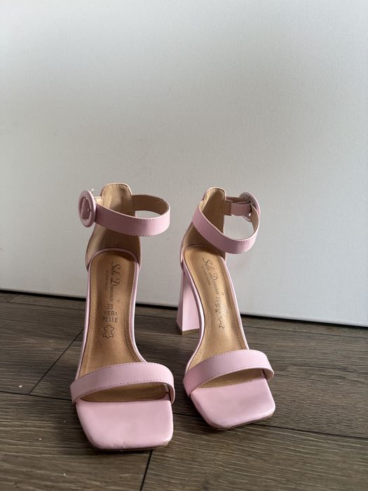 Sandale roz Solo Donna