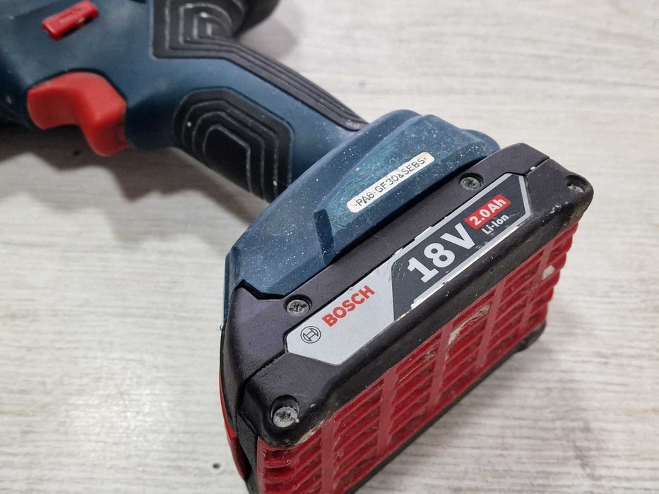 Акумулаторен винтоверт Bosch Blue GSR 18V-21 + батерия и зарядно
