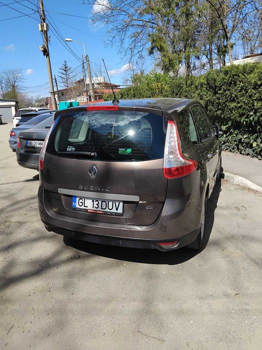 Renault Grand SCENIC 2012