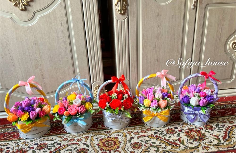 Gul dastalar sovga uchun