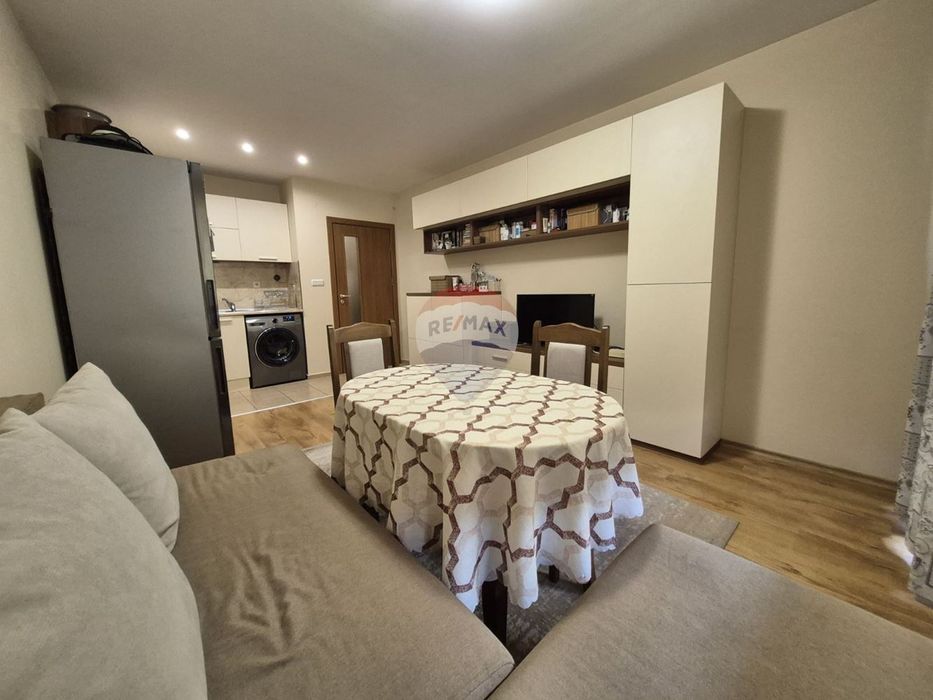 Дава се под наем Двустаен апартамент в Варна, Конфуто - 60 кв.м за 458.49 € - Снимка #3