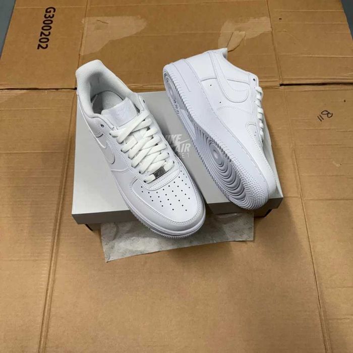 Nike Air Force 1 Triple White (36-47)