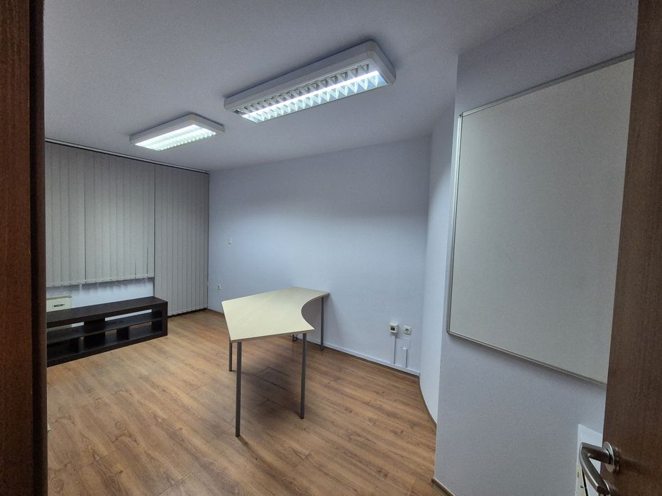 Дава се под наем Офис в София, Оборище - 90 кв.м за 800 € - Снимка #5