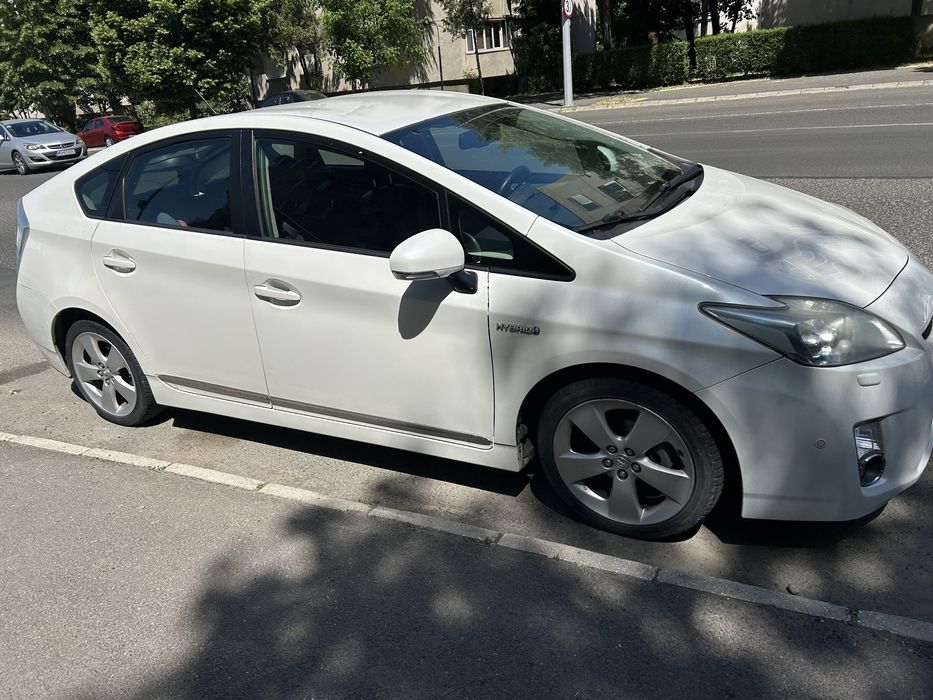 Vand Toyota Prius hibrid