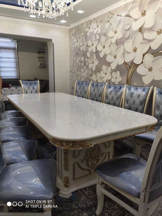 Продаётся стол со стульями 12 штук