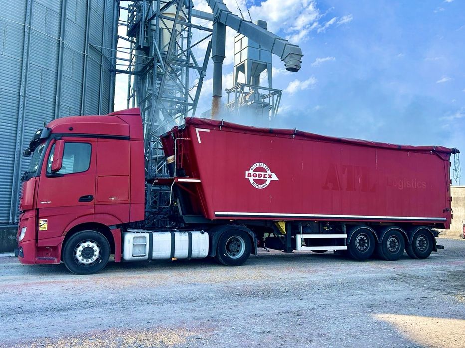Mercedes MP4 + Bene Bodex/Wielton