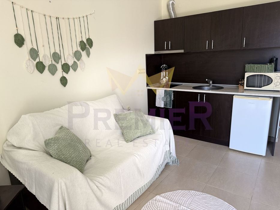 Продава се Едностаен апартамент в к.к. Слънчев бряг - 40 кв.м за 1250 €/кв.м - Снимка #1