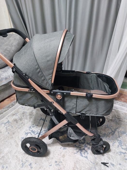 Продам детскую коляску