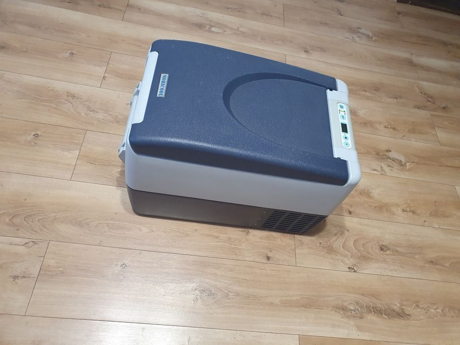 Frigider auto cu compresor
