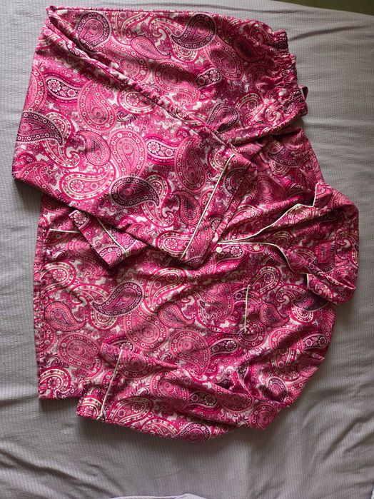 Отдам домашние женские вещи