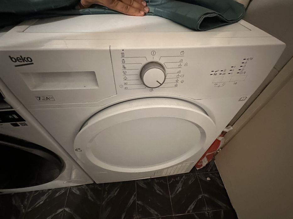Продавам сушилня BEKO