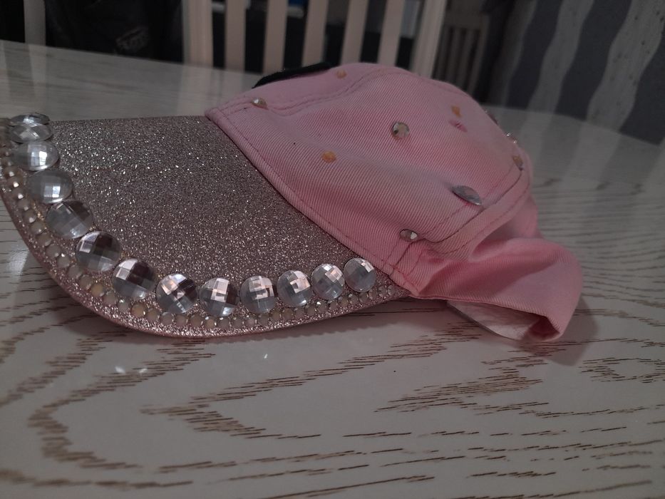 Кепка для девушек