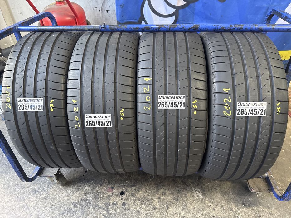 265/45/21 Bridgestone